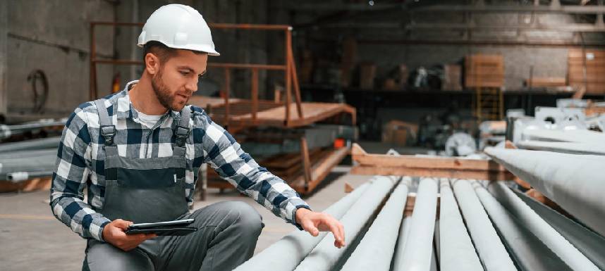 Cold work tool steel